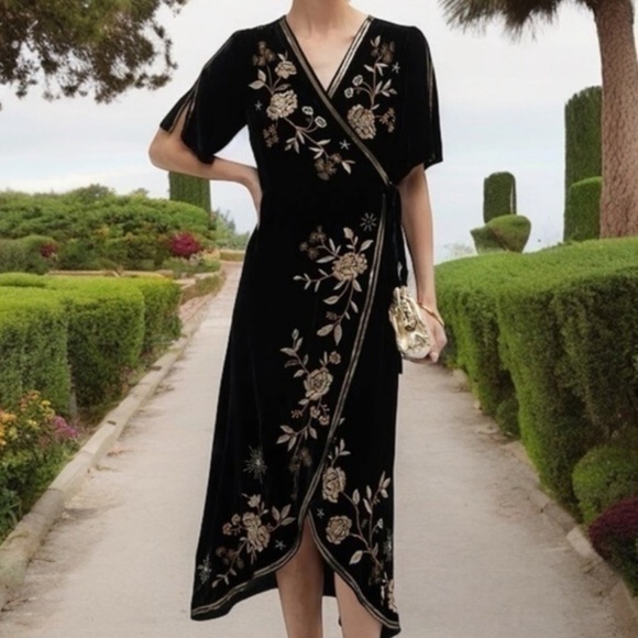 JOHNNY WAS Ally Velvet Wrap Dress - Picture 1 of 8